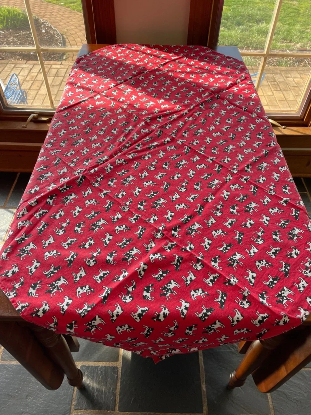 VINTAGE Red Cow Print Tablecloth (2) and Napkin (8) Set
